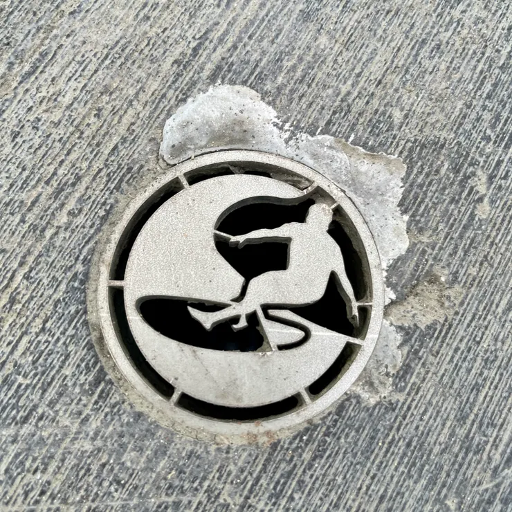 衝浪者造型排水孔