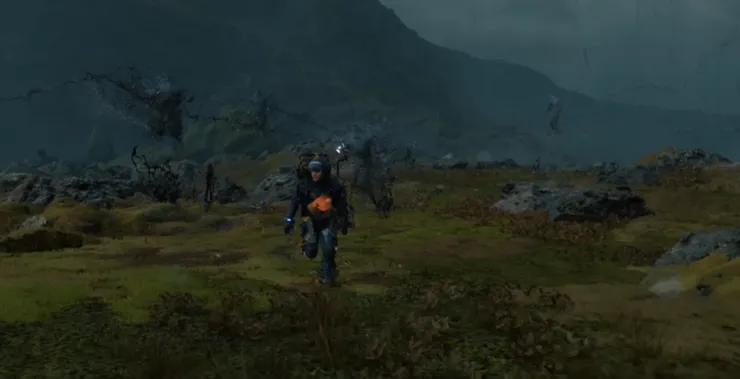 被 BT 追逐 — 黑霧中伸出的手,象徵死亡與執念。