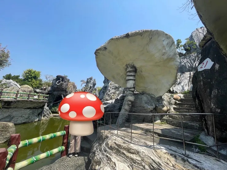 往前走會看到有香菇的指標21~