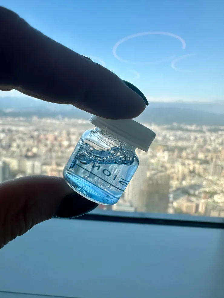 回診時拍的角膜