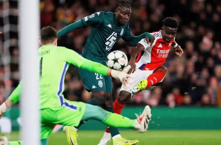 沙卡近門抽射入網助阿仙奴領先2:0