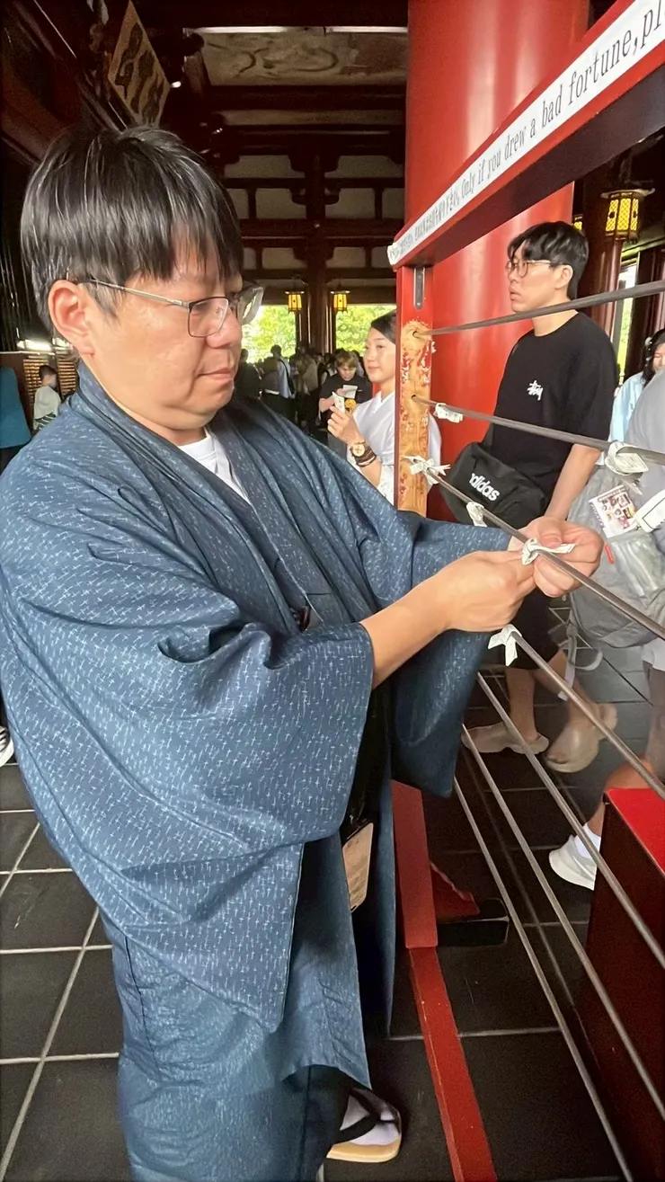 把凶籤綁在指定區域，把壞運留在當地