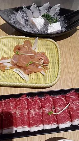 [宜蘭美食]宜蘭市熱門人氣富美海鮮鍋物，各式海鮮、肉類火鍋主