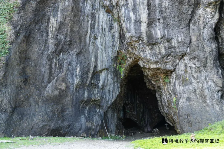 知名海蝕洞——五孔洞的其中一洞