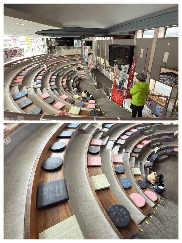 鳴子站候車室是一個表演廳