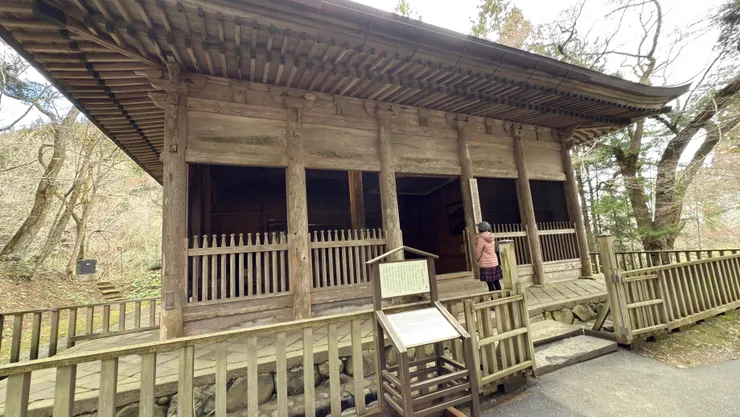 中尊寺金色堂舊覆堂（保護金色堂的屋子）