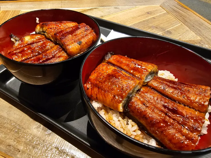 還吃了好吃的鰻魚飯 (忘了多少錢,但我記得超便宜)