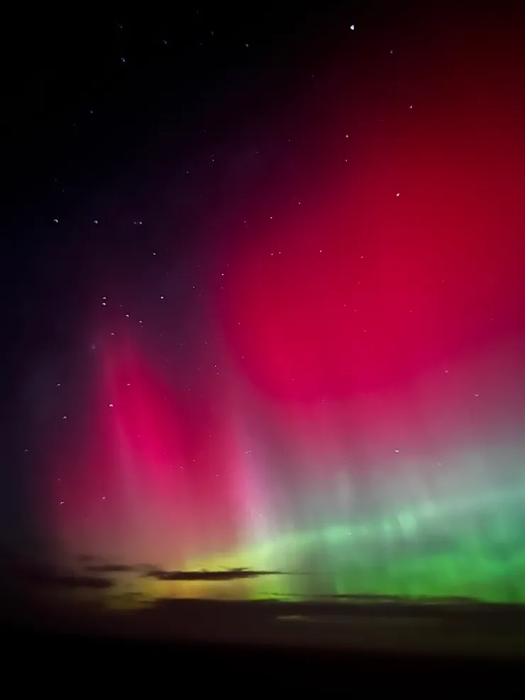 這張是朋友分享給我的，極光更明顯！