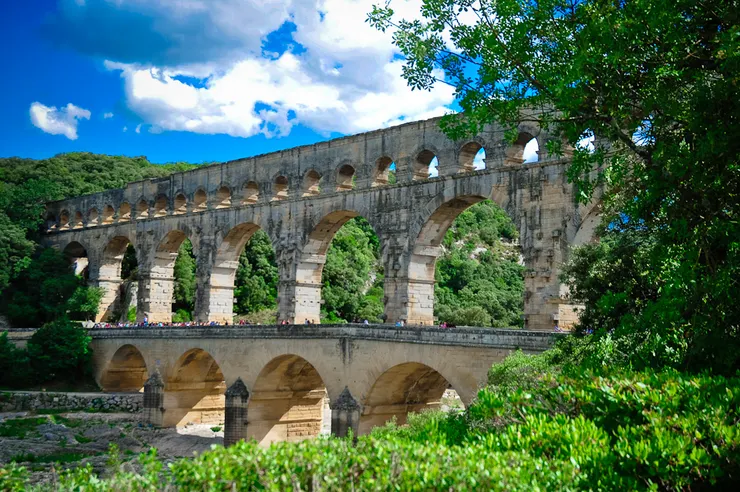 法國加爾水道橋(Pont du Gard),1985年登錄為世界文化遺產。