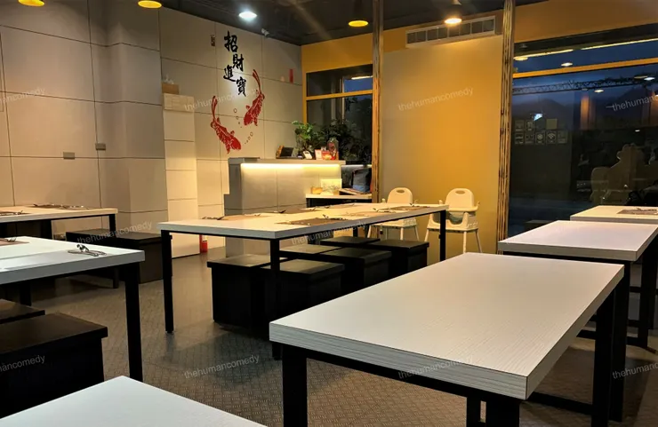 牧匠牛內用座位區：空間寬敞、座位很大，適合帶小孩來