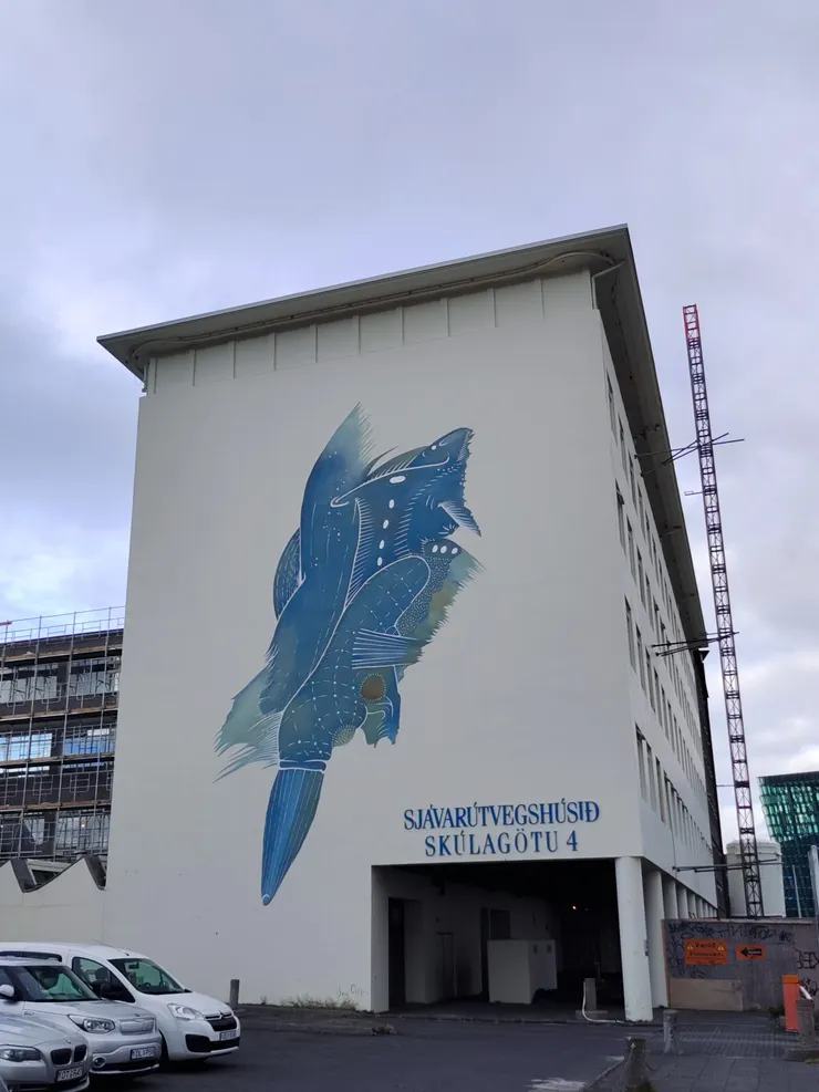 Glitur hafsins壁畫(直譯為波光粼粼的大海)