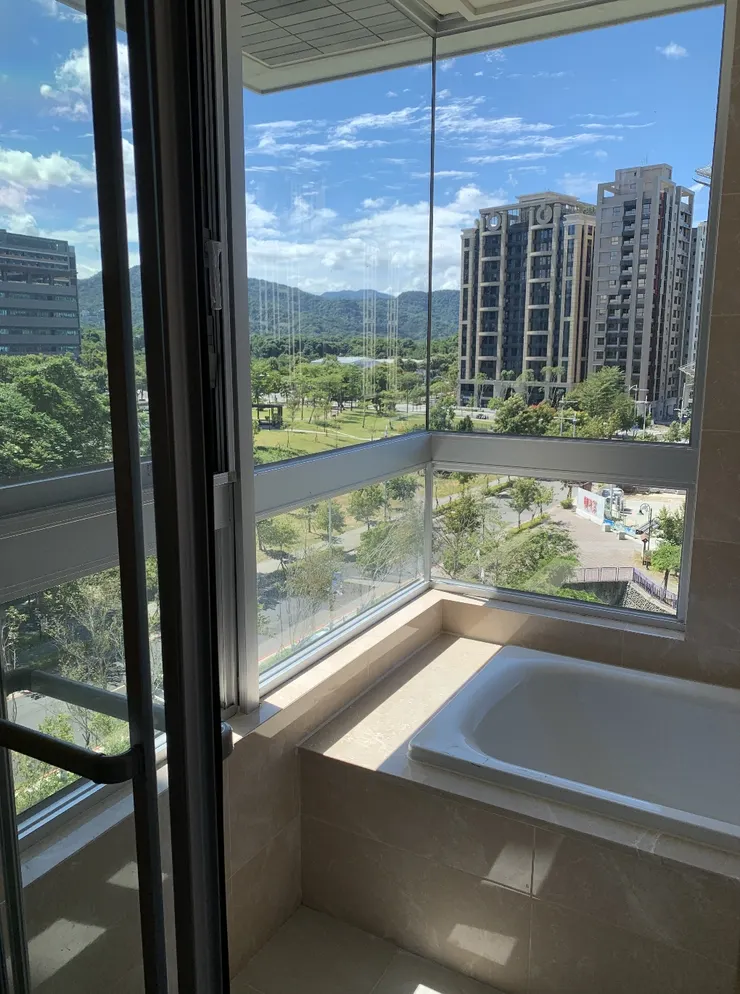 簡直就是網美等級的浴室。