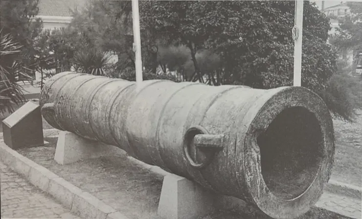 當時使用的銅砲（截自《1453：君士坦丁堡的陷落》）