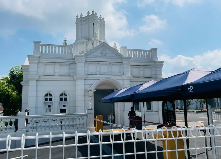 蓋婭莊園入口處及售票亭。