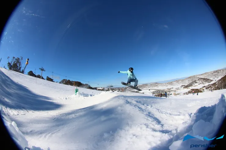 附上滑雪小白小跳成功畫面