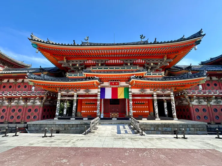 這裡的山號就是「潮聲」