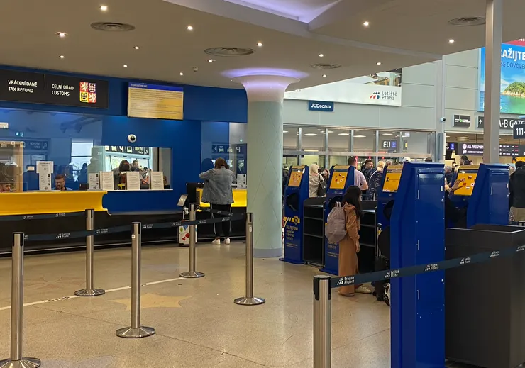 機場海關驗證/蓋章櫃檯