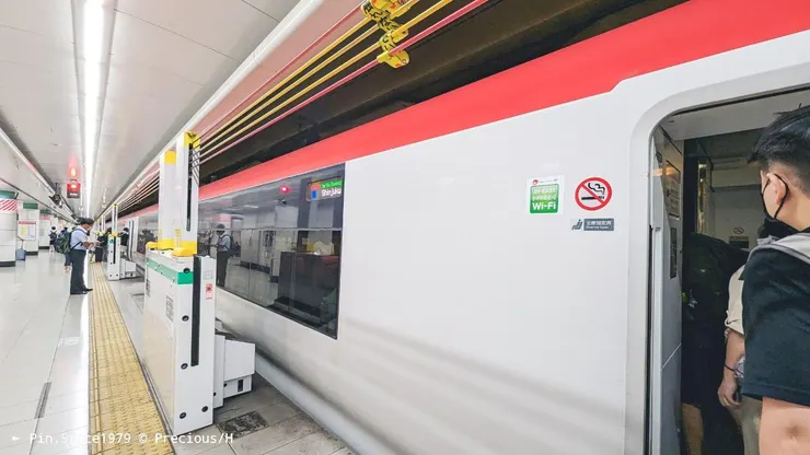 N'EX成田特快列車