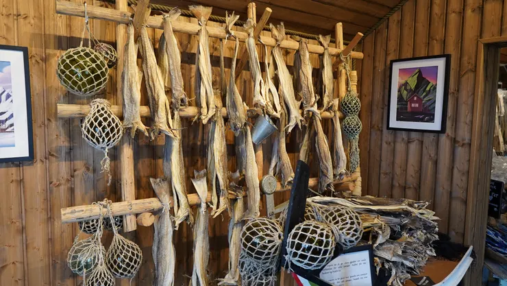 整尾鱈魚乾，聽說泡水10天會漲成原來大小