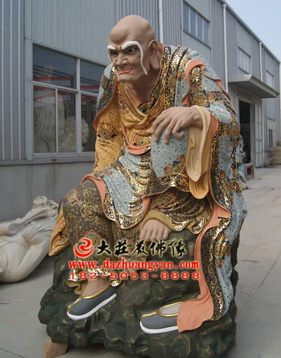 阿氏多尊者‌彩繪佛像右側現場實拍圖 