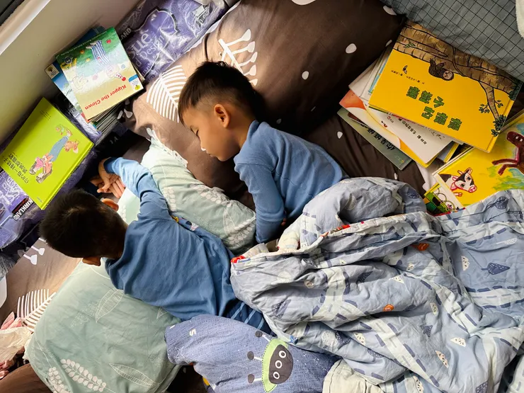 用書籍富養孩子的心靈,身障童也不例外。