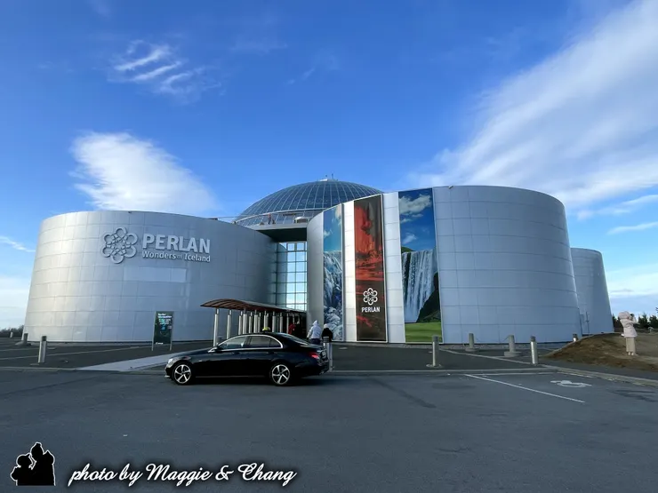 珍珠樓,是自來水公司的展示中心,有巨大圓形儲水槽儲存地熱泉水。