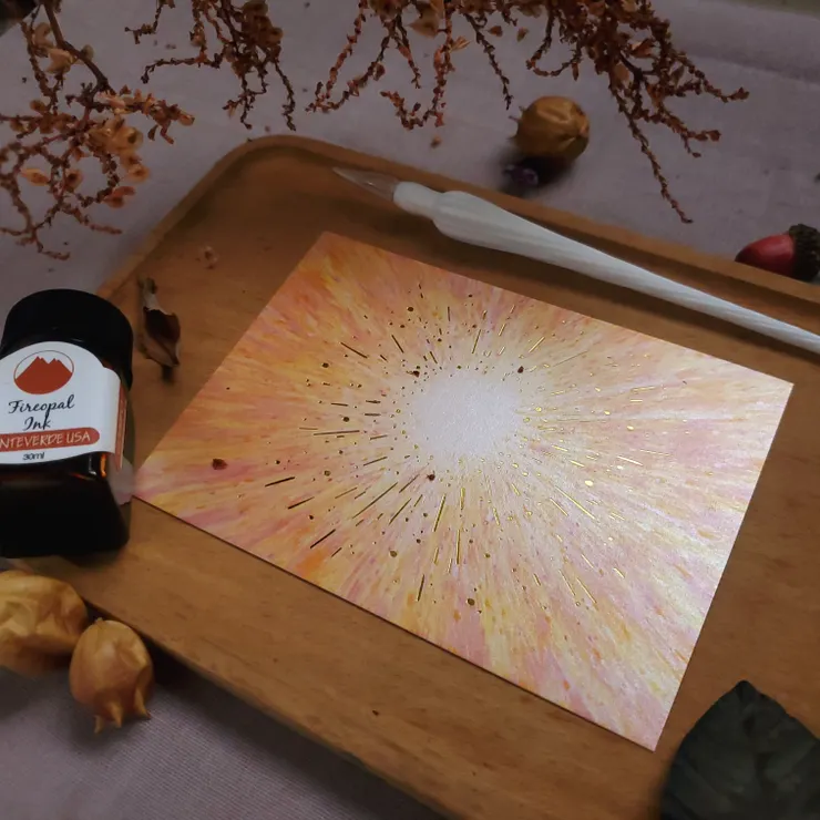 製作了其中一幅畫的週邊燙金明信片：太陽之光/生命之源