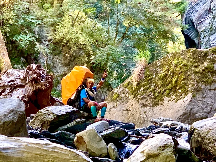 協作在危險地段支援