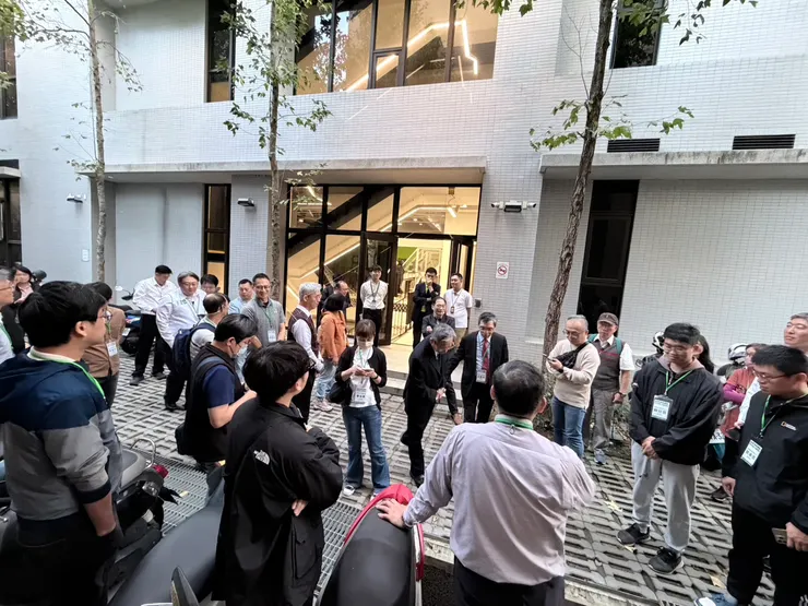 圖：本次參訪的國泰人壽烏日大樓，即為民間自主推動既有建築淨零轉型的具體成果。