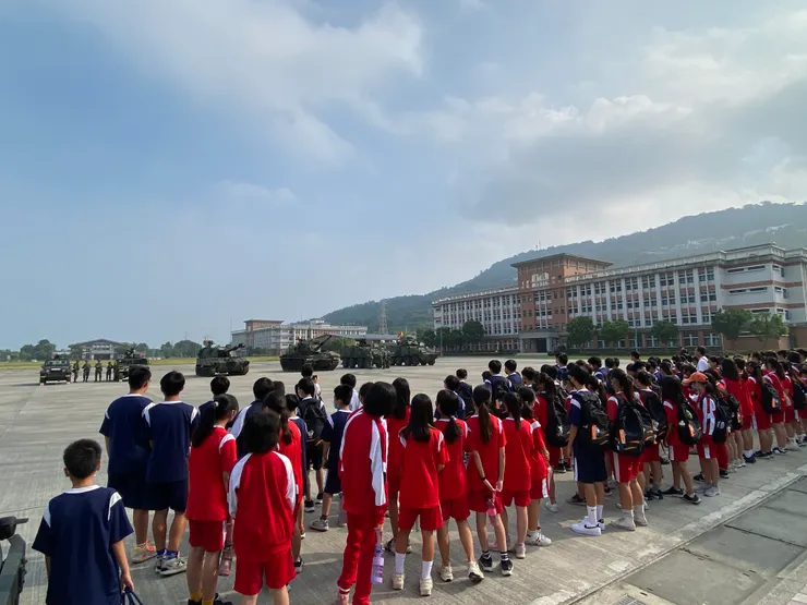 認識裝甲車（我只記得雲豹ＸＤ）