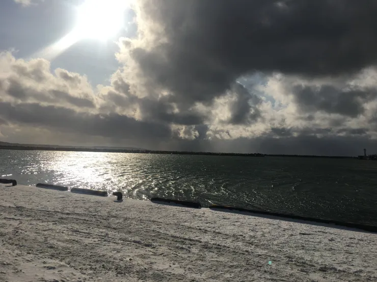 拔海，這是的士司機介紹去的，可以看海豹。