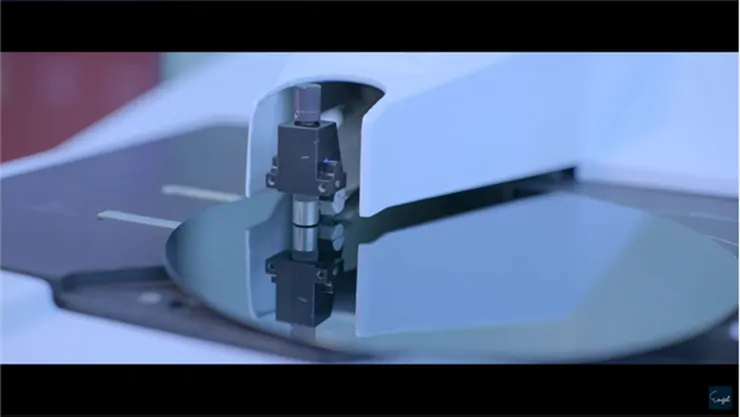 半導體的精細製程,在鏡頭下得以更清晰聚焦地展現