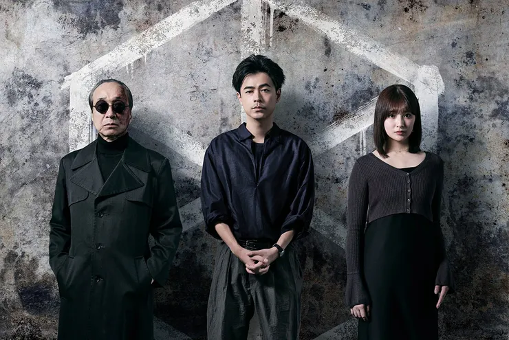 由左而右：灰川、仁、花音