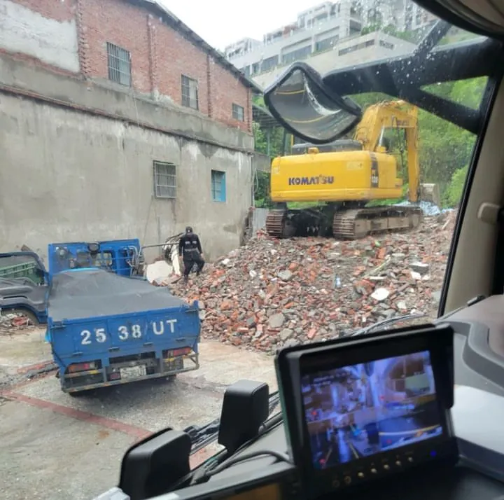 2014國昌離開之後，拆除的汐止老宅