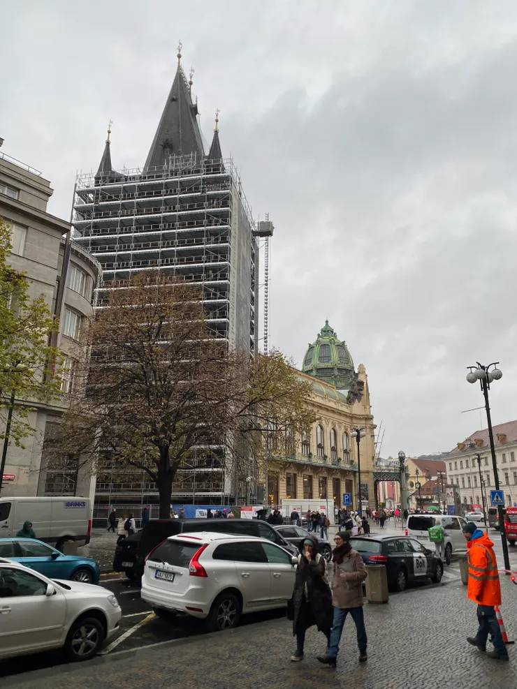 ▲維修中的火藥塔