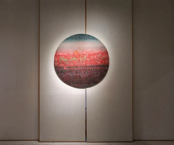 西元2025/04/11  虹心球、空間與時間的對話。