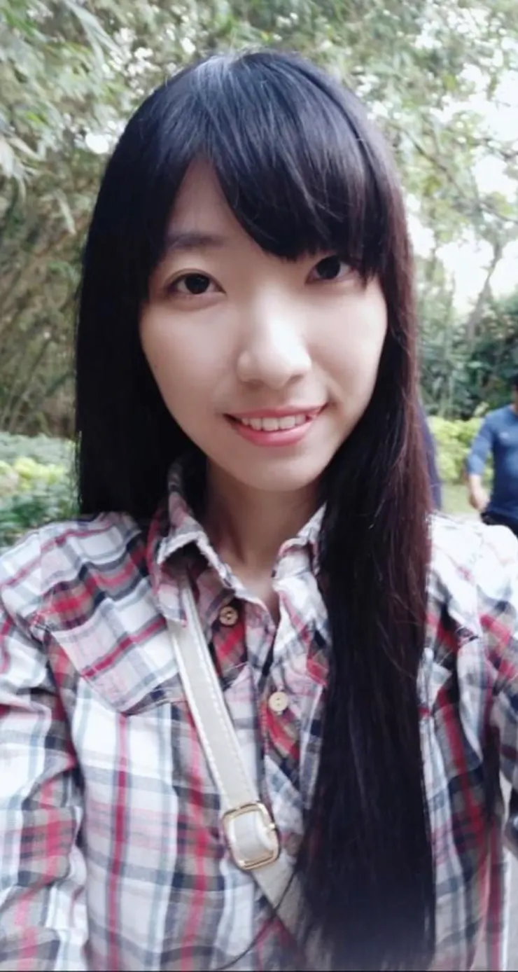 大昌證券股份有限公司桃園分

公司

營業員:蔡若昀

公司電話：03-3263689分機

866

手機：0917789752

Line ID : ggoodd99

公司地址：桃園市經國路 128

號2樓108年金管證分字第

0101號

委任期貨商：大昌期貨股份有限公司