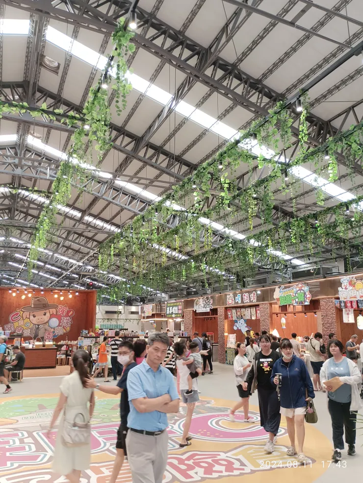 昨午后豔遇（陽出未雨），縣民公園縣民欣，自拍攝