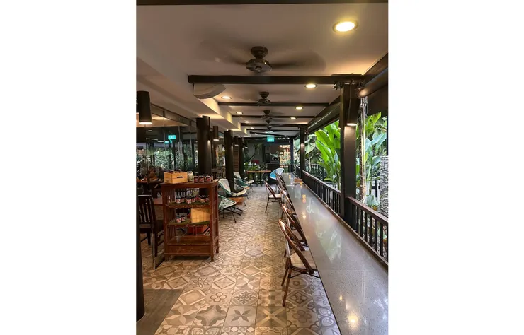 戶外的座位空間很舒服