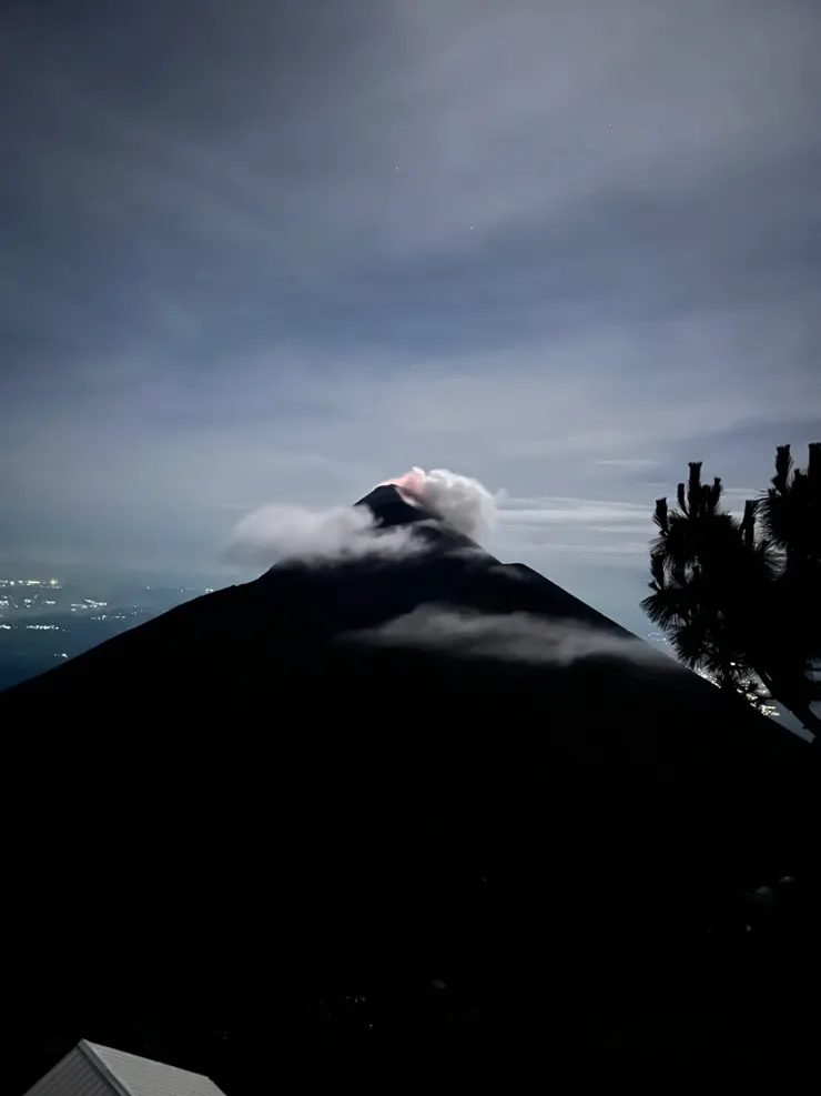 終於看到Fuego火山