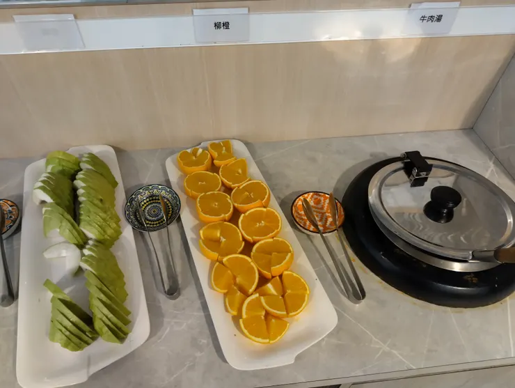 水果兩種，芭樂跟柳丁