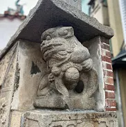 有歷史的石獅(圖片截圖於網路)