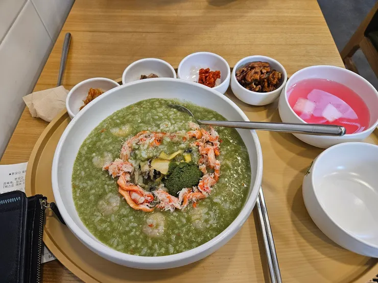 我在韓國覺得好吃的食物，本粥的粥