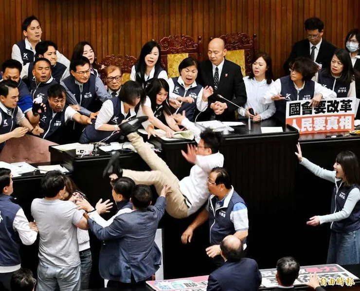 圖片來源: 自由時報新聞網https://news.ltn.com.tw/news/politics/breakingnews/4676390