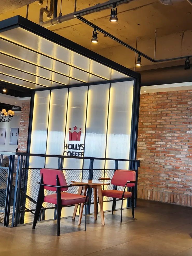 Hollys Coffee