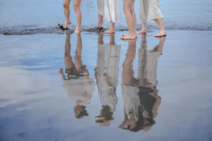 都歷沙灘踩起來又細又舒服，還可以拍出天空之鏡的效果，喜歡攝影的朋友一定不要錯過。