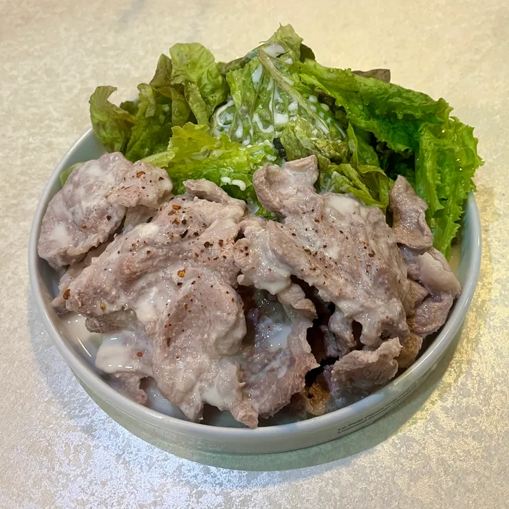 完成！盤子要不就再大一點，不然就是我擺的份量要再少一點。