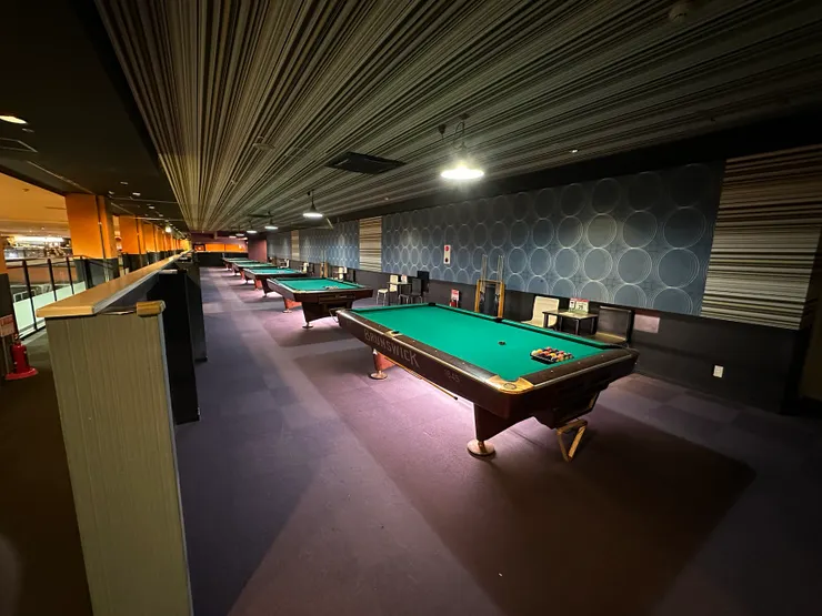 撞球場