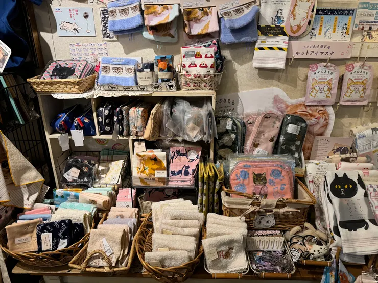 一眼望去,都是貓咪的商品