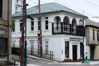 路上常常可以見到許多洋風建築(圖為川越電化センター)